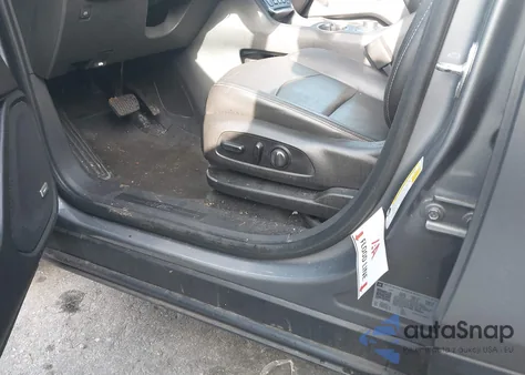 2021 GMC Terrain Awd Slt z USA, uszkodzony, nr VIN 3GKALVEV4ML339841